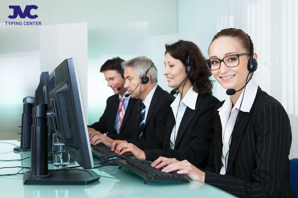 PRO Service workers online assisting clients