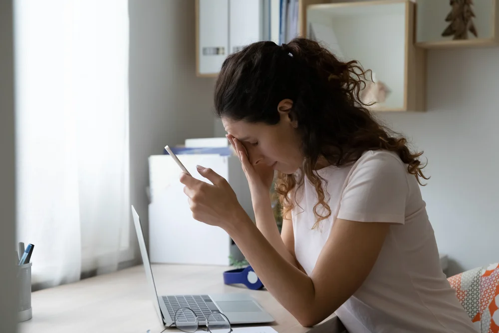 lady worried about visa